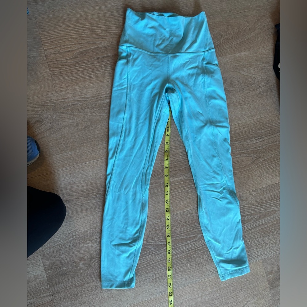 High-Waist Aqua Leggings - Women